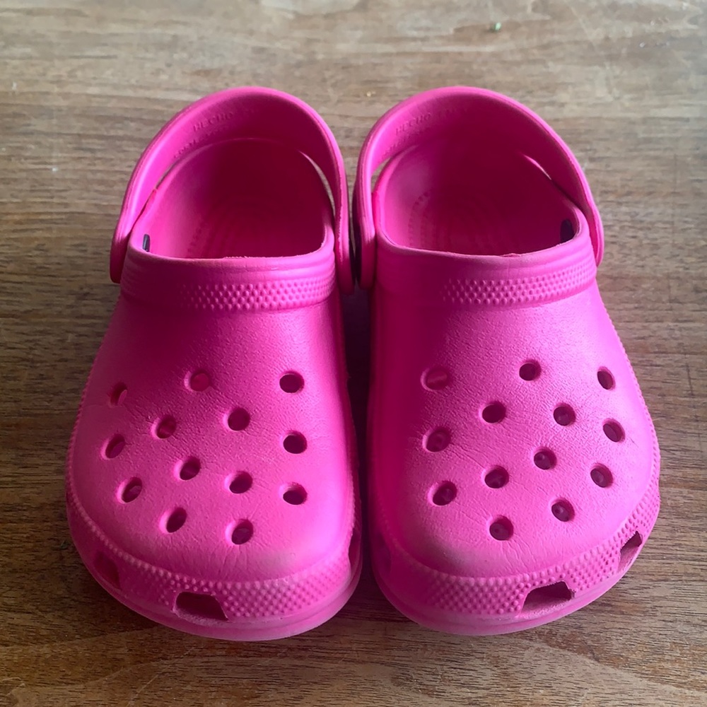 Pink toddler CROCS size 8/9